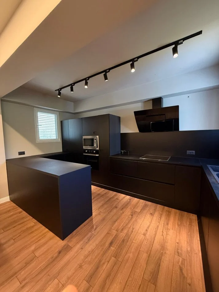 Tirane, shitet apartament 3+1 , 170 m² 500.000 € (Rezidenca Long Hill)