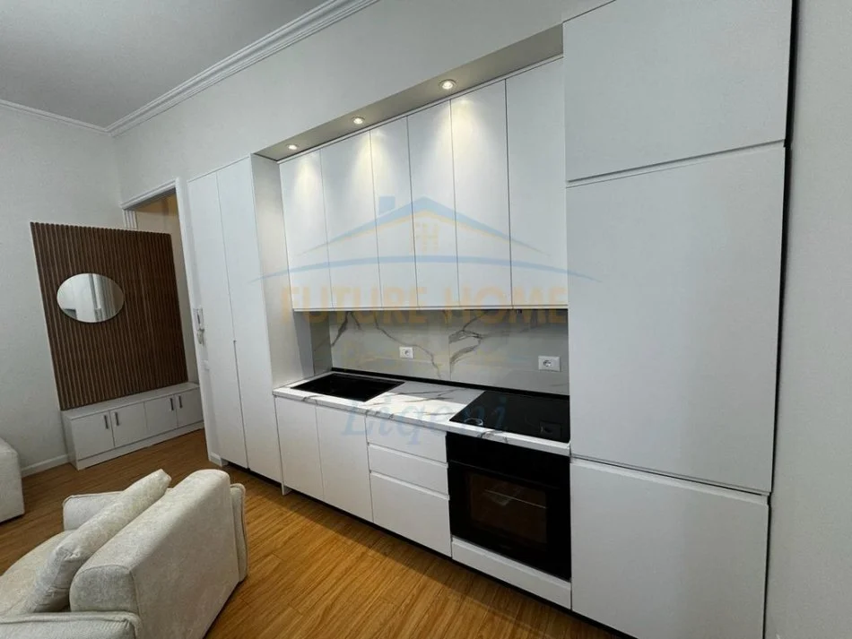 Tirane, shitet apartament 2+1+Ballkon Kati 7, 98 m² 203.000 € (Liqeni i Thatë, Tiranë.)