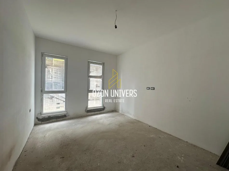 Tirane, shitet apartament 2+1+Ballkon Kati 0, 91 m² 127.187 € (univers city)