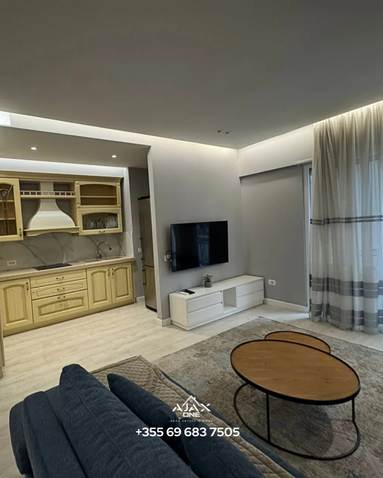 Tirane, shitet apartament , 112 m² (Rruga e barrikadave 3-4 min në këmbë nga qendra)