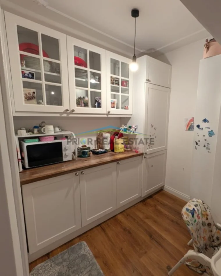 Tirane, shitet apartament 2+1 Kati 3, 75 m² 191.800 € (Rruga Kongresi i Lushnjes)