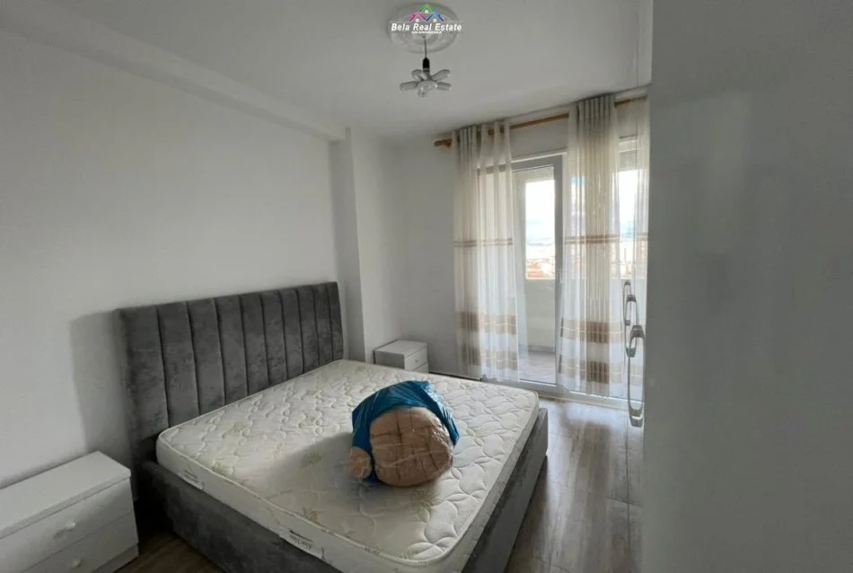 Tirane, jepet me qera apartament 1+1 , 70 m² 625 € (Rruga e Kavajes)