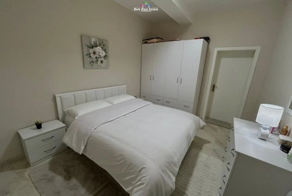 Tirane, jepet me qera Vile 1+1 Kati 1, 70 m² 625 € (Rruga e Dibres)