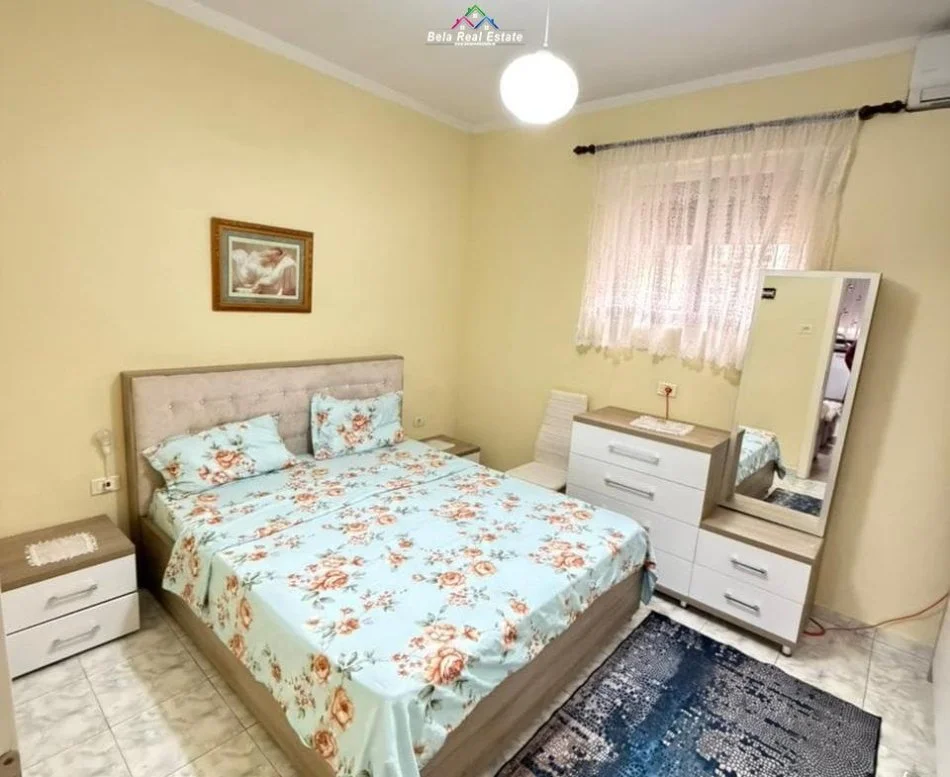 Tirane, jepet me qera Vile 2+1 Kati 2, 85 m² 620 € (Rruga Kongresi i Lushnjes)