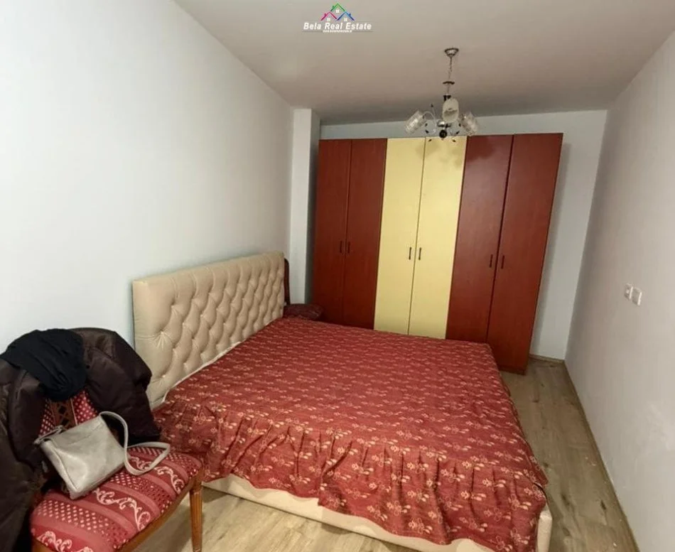 Tirane, jepet me qera apartament 1+1 Kati 2, 65 m² 570 € (Rruga Frosina Plaku)