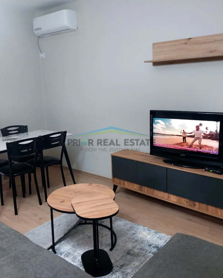 Tirane, jepet me qera apartament 2+1 Kati 4, 80 m² 60.000 All  (21 Dhjetori)