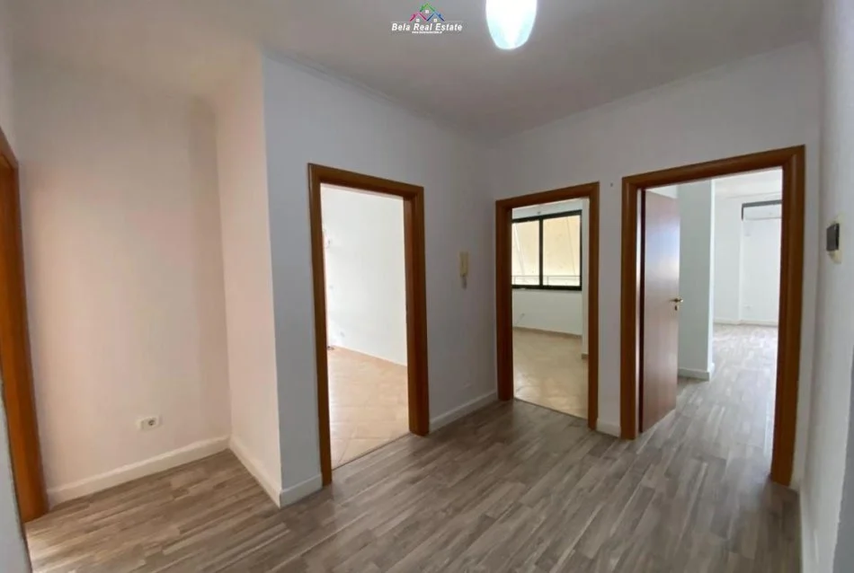 Tirane, jepet me qera zyre Kati 11, 143 m² 1.560 € (Bulevardi Gjergj Fishta)