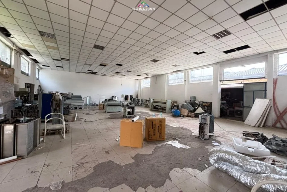 Tirane, jepet me qera magazine Kati 0, 800 m² 3.600 € (MISTO MAME)