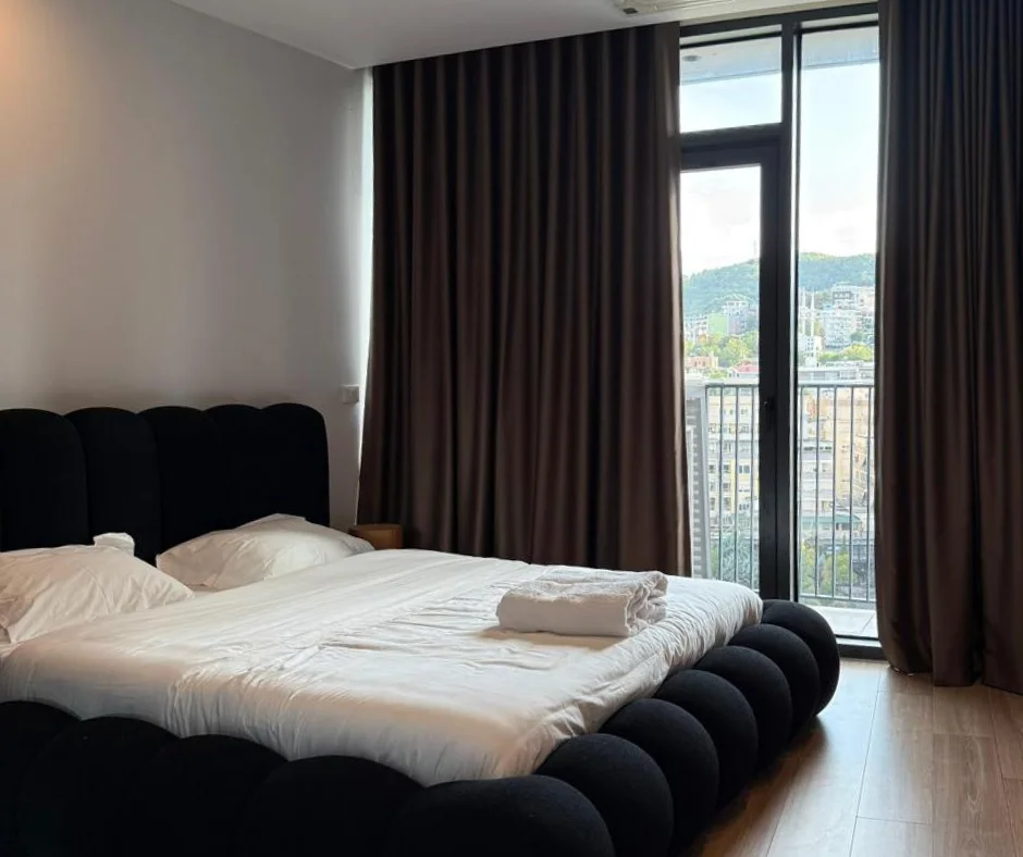 Tirane, shes apartament 2+1+Ballkon Kati 9, 132 m² 550.000 € (Lake View)