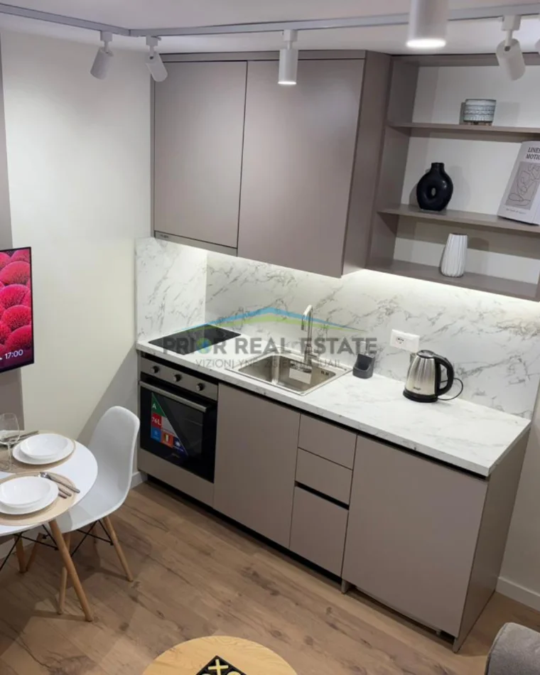 Tirane, shiten 2 apartament 1+1 Kati 4, 65 m² 200.000 € (Kryqëzimi 21 Dhjetori)