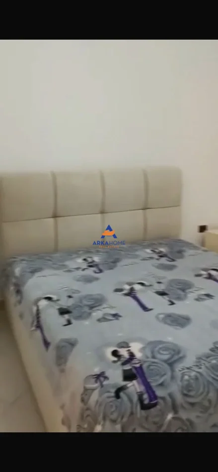 Tirane, jepet me qera apartament 2+1+Ballkon Kati 4, 120 m² 468 € 