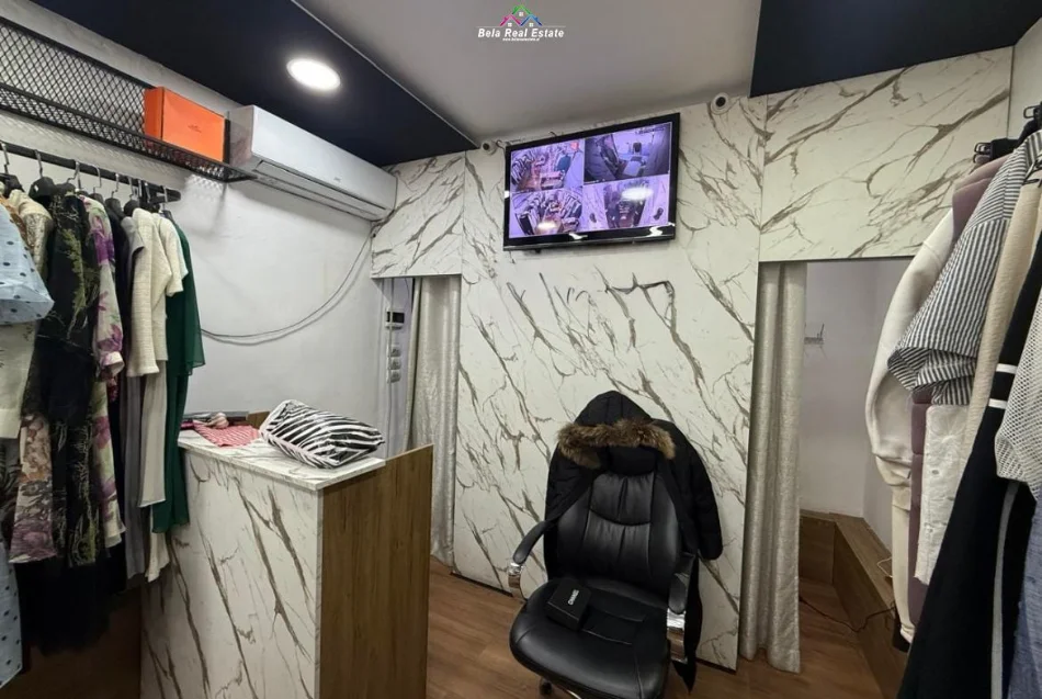 Tirane, jepet me qera ambjent biznesi Kati 0, 40 m² 1.350 € (Rruga e Kavajes)