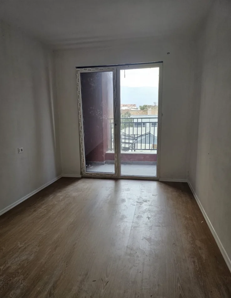 Tirane, shitet apartament 1+1 , 74 m² 151.000 € 