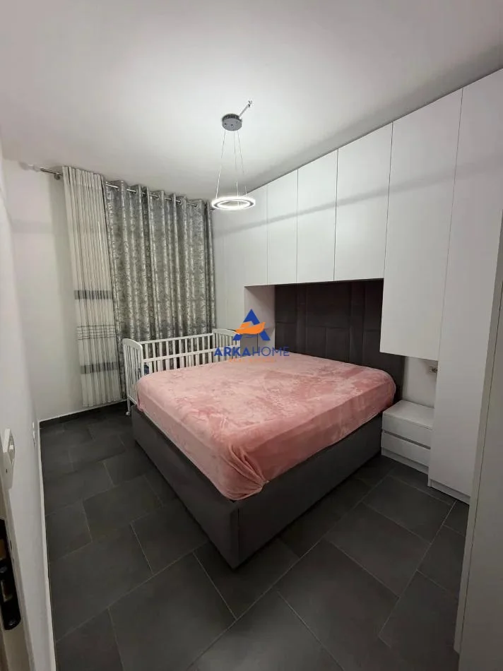 Tirane, jepet me qera apartament 2+1+Ballkon Kati 3, 500 m² 500 € 