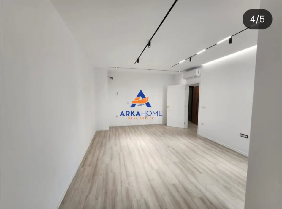 Tirane, jepet me qera apartament 2+1+Ballkon Kati 2, 100 m² 1.046 € 