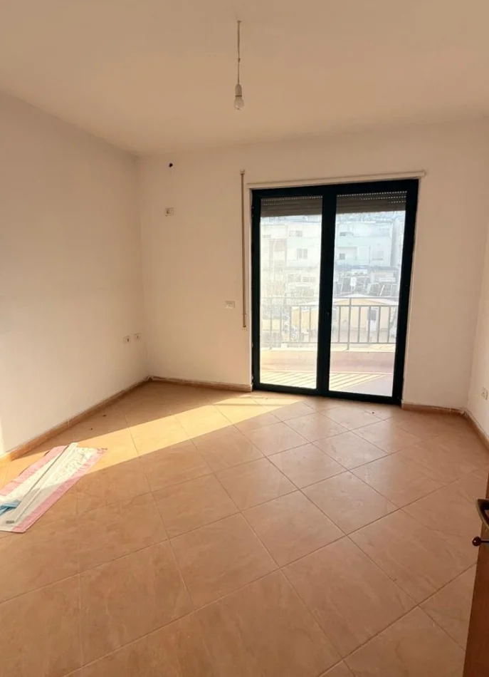 Tirane, shitet apartament 2+1 , 127 m² 250.000 € 