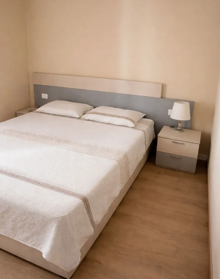 Tirane, jepet me qera apartament 3+1 , 110 m² 650 € 