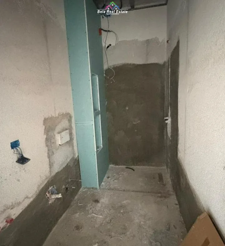 Tirane, shitet apartament 1+1 Kati 2, 54 m² 120.000 € (Rruga Bedri Karapici)