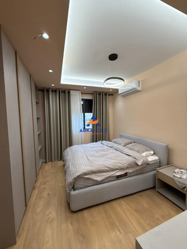 Tirane, shitet apartament 2+1+Ballkon Kati 3, 117 m² 370.000 € 