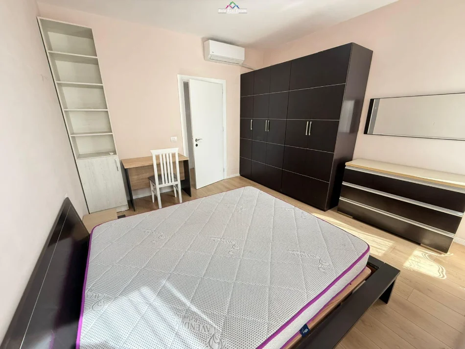 Tirane, jap me qera apartament 2+1 Kati 4, 107 m² 700 € (Fusha e Aviacionit, prane Bar Votra)