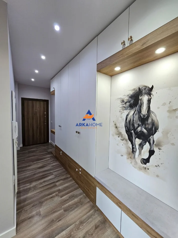 Tirane, shitet apartament 2+1+Ballkon Kati 4, 99 m² 145.000 € 