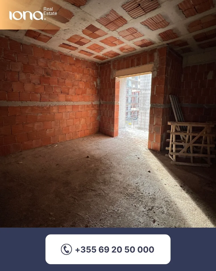 Mali Robit, shitet apartament 1+1 Kati 3, 53 m² 64.000 € 