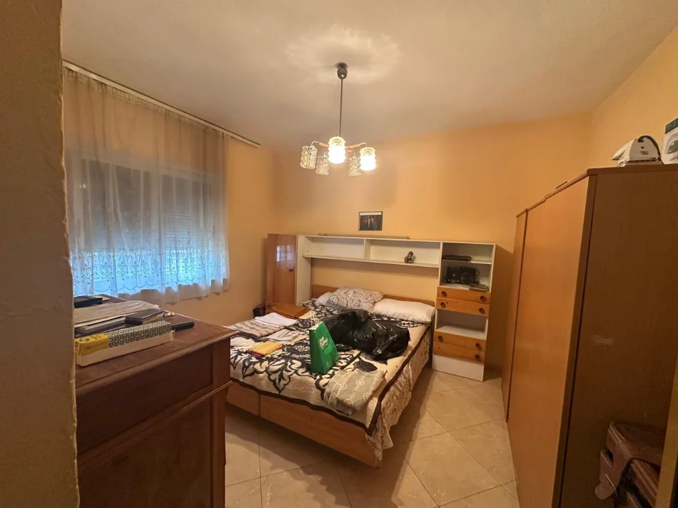 Tirane, shitet apartament 3+1+Ballkon Kati 2, 89 m² 185,000 € (Blloku i Ambasadave)