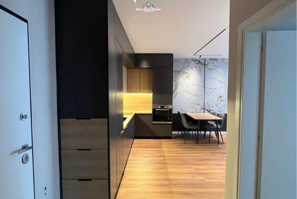 Tirane, jepet me qera apartament 1+1 Kati 7, 70 m² 720 € (Rruga Jordan Misja)