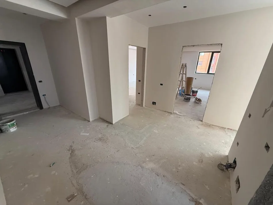 Tirane, shitet apartament 2+1 , 134 m² 230.000 € (Astir)