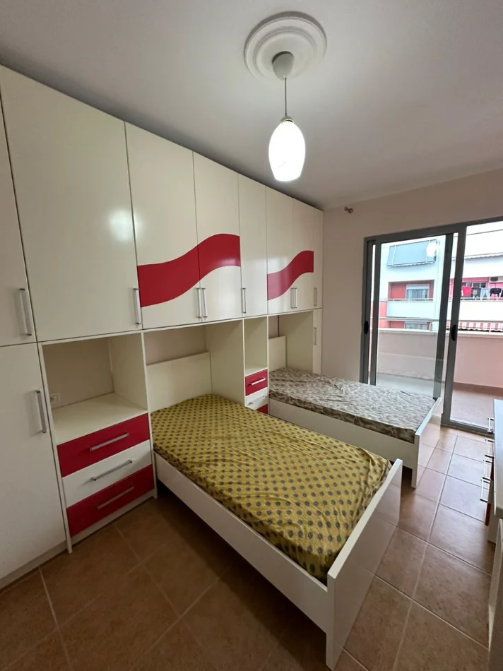 Tirane, shitet apartament 1+1 , 86 m² 140.000 € (Astir)