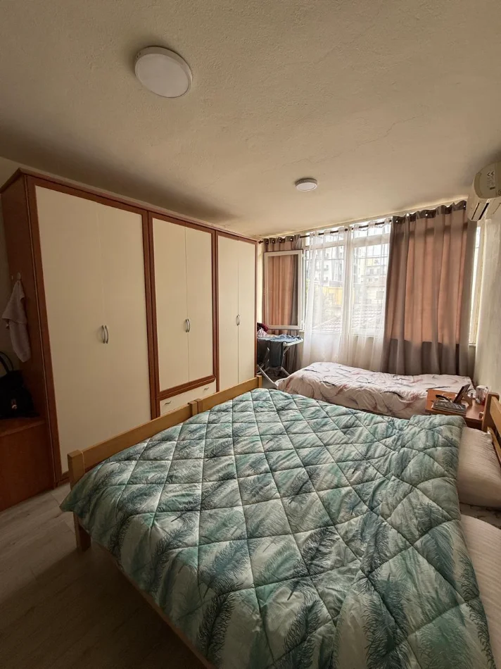 Tirane, jepet me qera apartament 1+1 , 75 m² 450 € (Bulevardi Zogu i Parë)