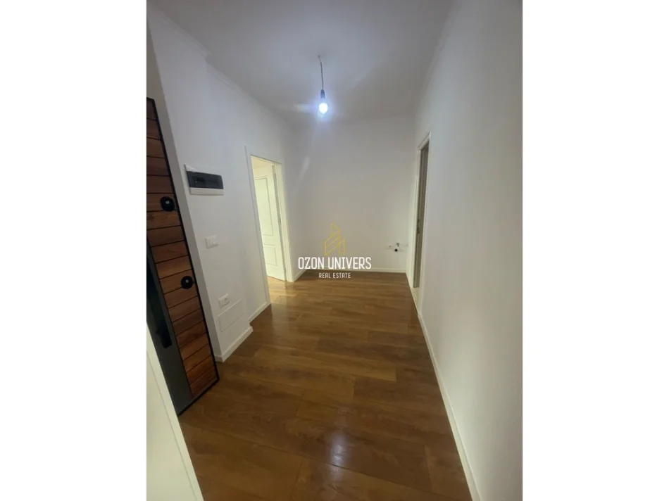 Tirane, shitet apartament 1+1 Kati 5, 54 m² 98.000 € (Porcelan)