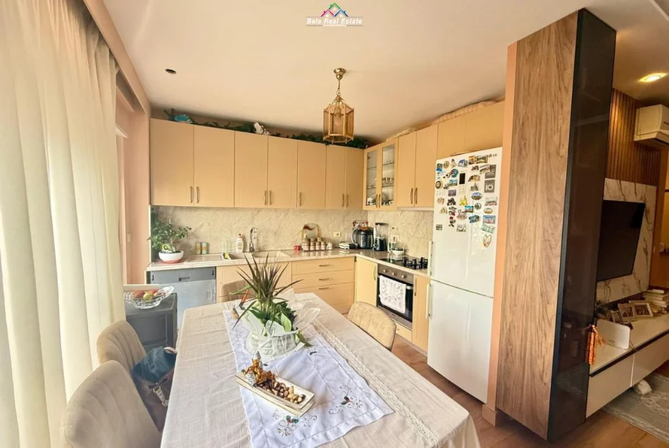 Tirane, shes apartament 3+1+Ballkon Kati 1, 120 m² 345.000 € (Rruga Selite e Vjeter)