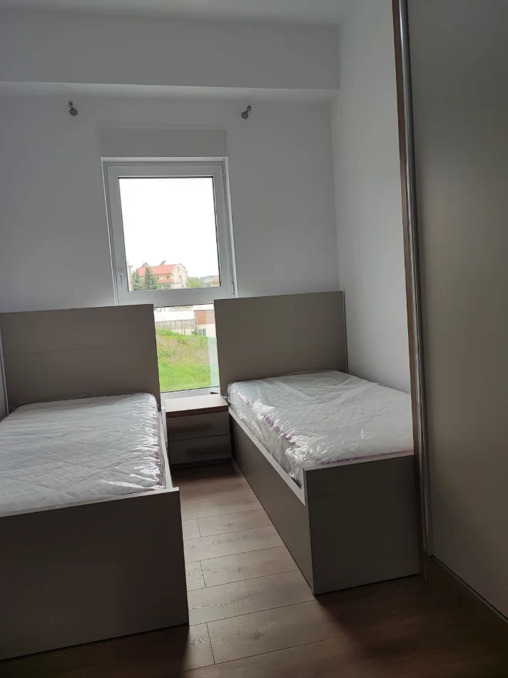 Tirane, jepet me qera apartament 2+1 Kati 4, 100 m² 520 € (Rruga Pasho Hysa)