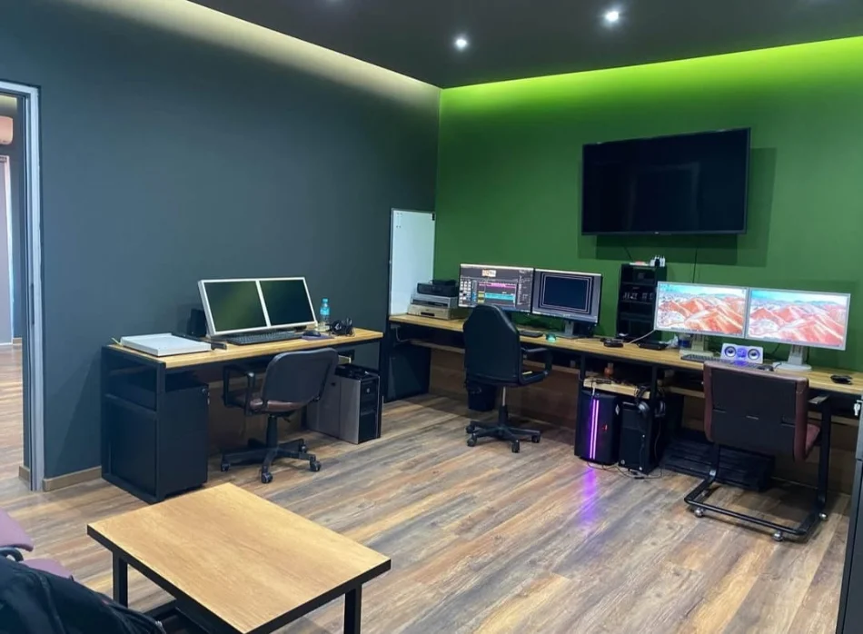 Tirane, jepet me qera zyre Kati 2, 45 m² 470 € (Sauk)