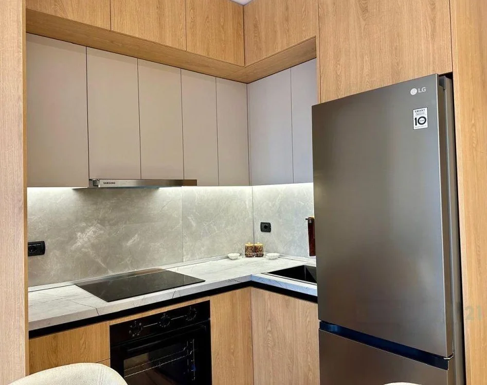 Tirane, jepet me qera apartament 1+1 , 80 m² 900 € 