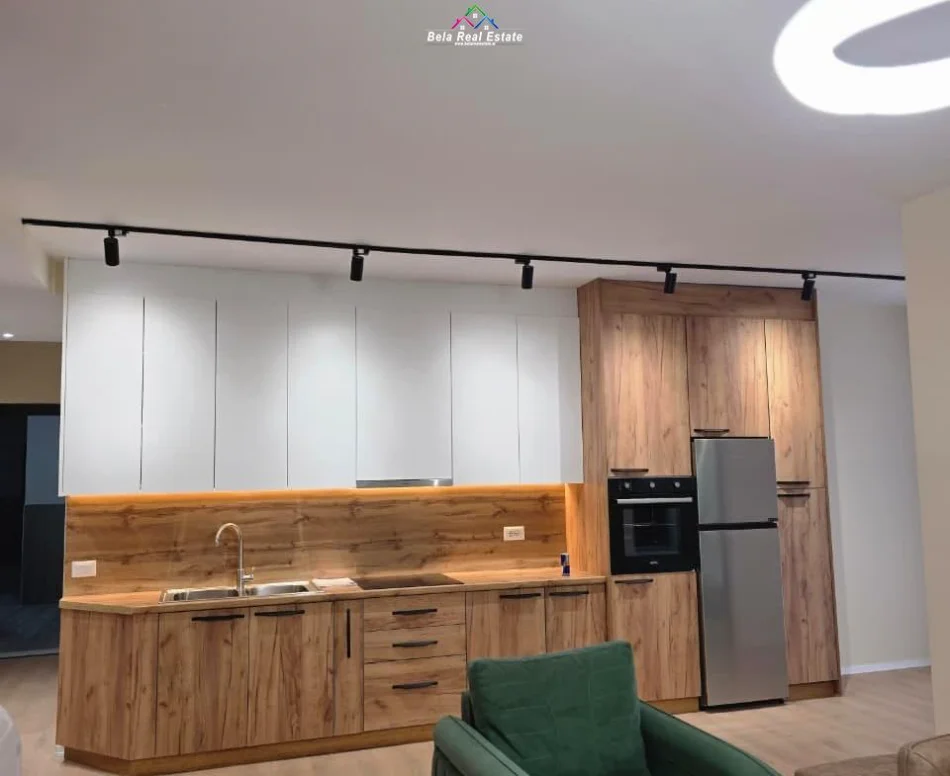 Tirane, jepet me qera apartament 2+1 Kati 3, 100 m² 630 € (Bulevardi Migjeni)