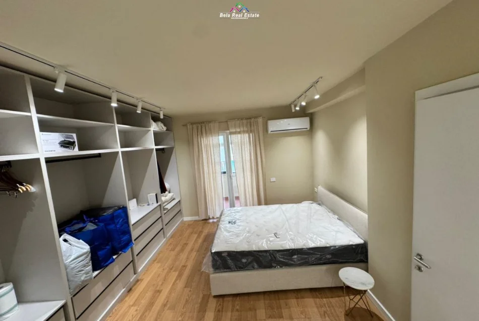 Tirane, jepet me qera apartament 2+1 Kati 2, 100 m² 1.100 € (Rruga e Durresit)