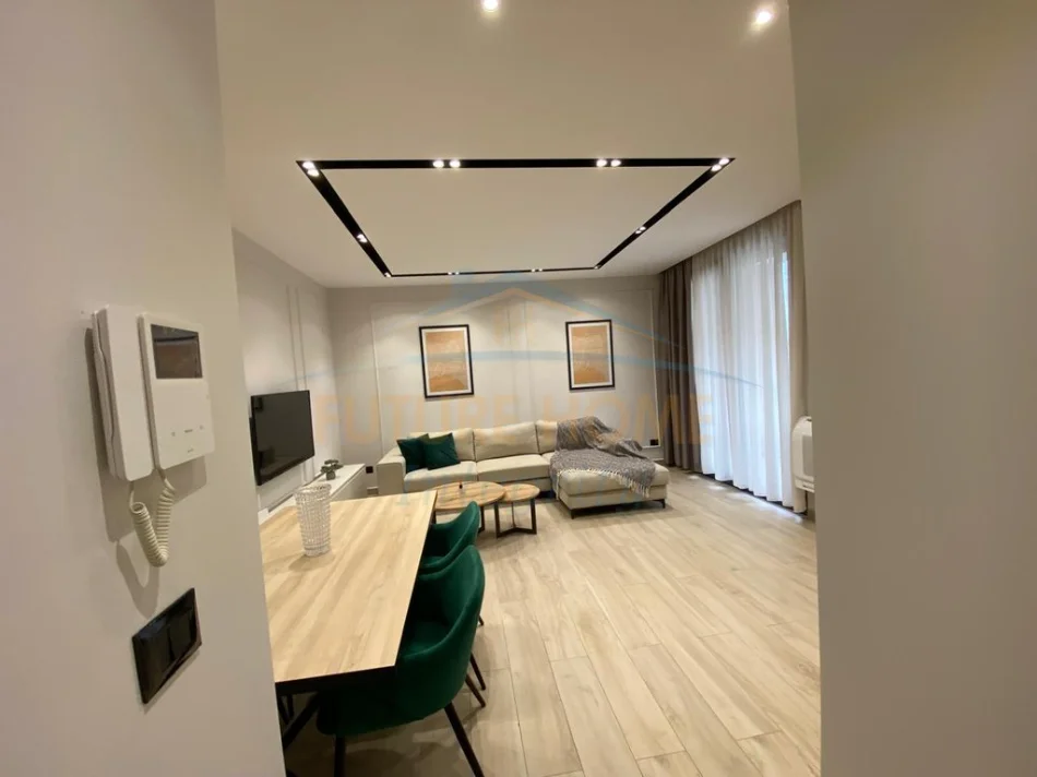 Tirane, jepet me qera apartament 1+1+Aneks+Ballkon Kati 2, 64 m² 840 € (TEG)