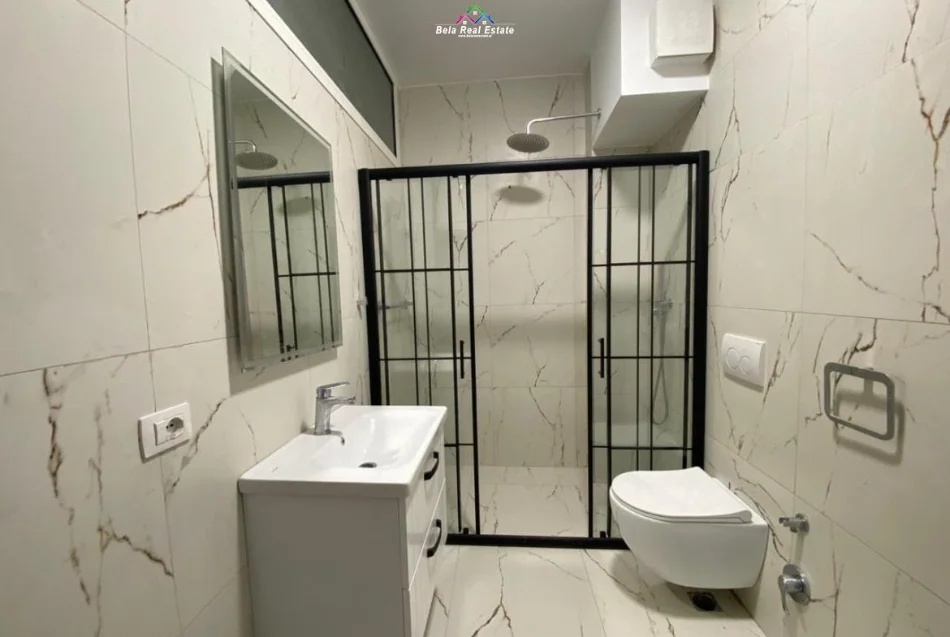 Tirane, jepet me qera apartament 2+1 Kati 2, 85 m² 850 € (Rruga e durresit)