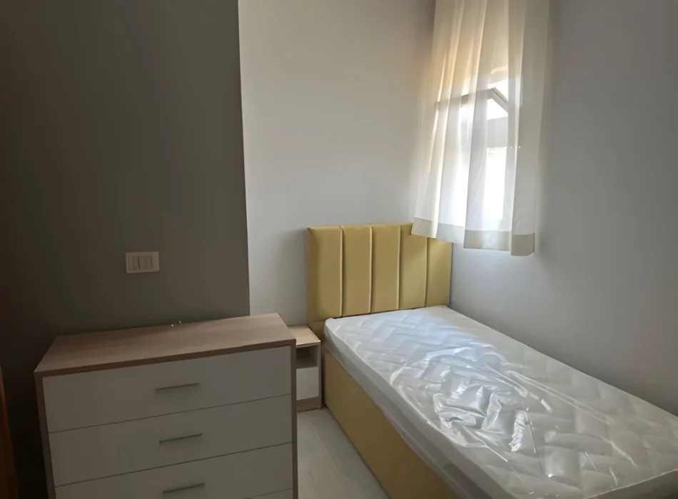 Tirane, jepet me qera apartament 2+1 Kati 8, 80 m² 600 € (Materniteti i Ri, afer Pasticeri Tito)