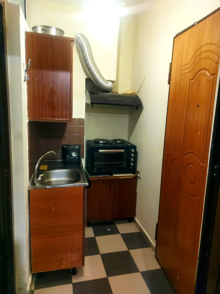 Tirane, jepet me qera garsonier Kati 1, 32 m² 280 € (Rruga e Dibres)