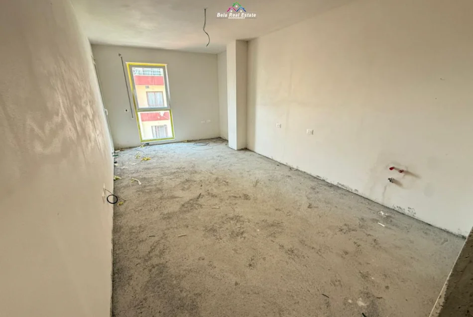 Tirane, shes apartament 2+1 Kati 3, 121 m² 254.000 € (Rruga Xhanfize Keko)