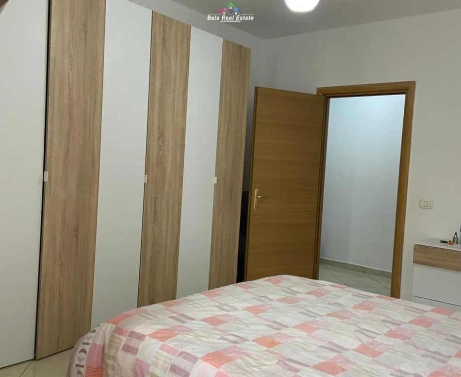 Tirane, jepet me qera apartament 1+1 Kati 7, 76 m² 400 € (Rruga Sokrat miho)