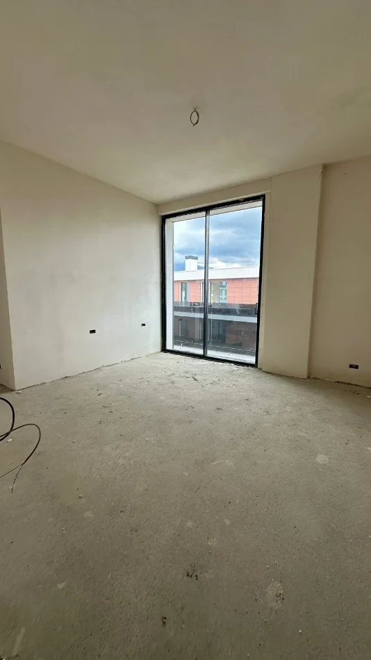 Tirane, shitet 4+1 , 273 m² 1.000.000 € (TEG)