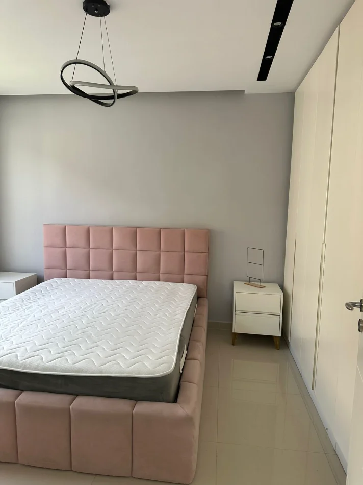 Tirane, jepet me qera apartament 1+1 Kati 3, 58 m² 520 € (21 Dhjetori/Rr.Ylbere Bylykbashi)