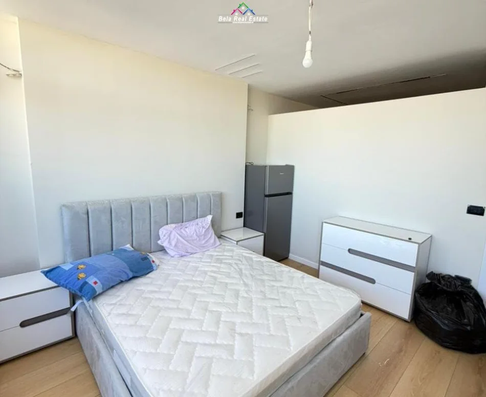 Tirane, jepet me qera apartament 1+1 Kati 11, 90 m² 840 € (Rruga e Kavajes)