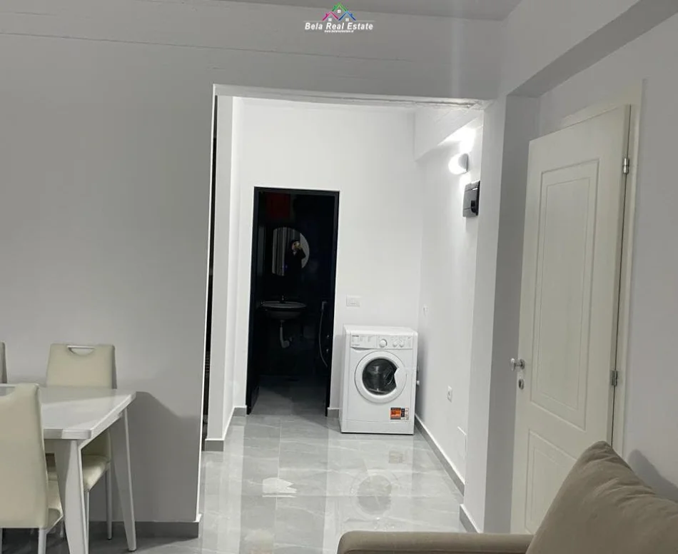 Tirane, jepet me qera Vile 1+1+Ballkon Kati 1, 57 m² 420 € (prane Syri Tv)