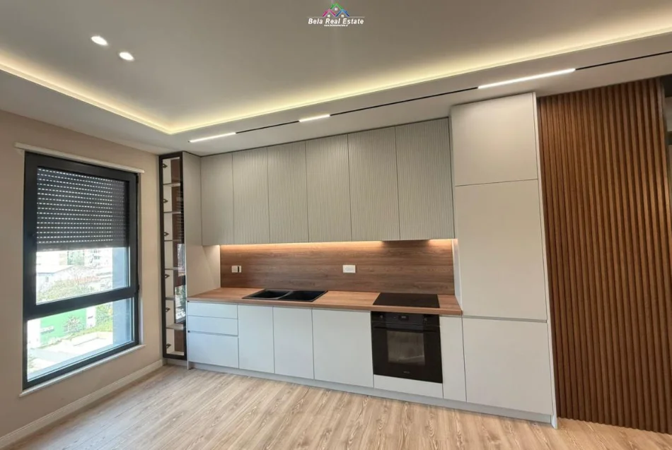 Tirane, jepet me qera apartament 2+1 Kati 4, 106 m² 850 € (tek kompleksi Erli)