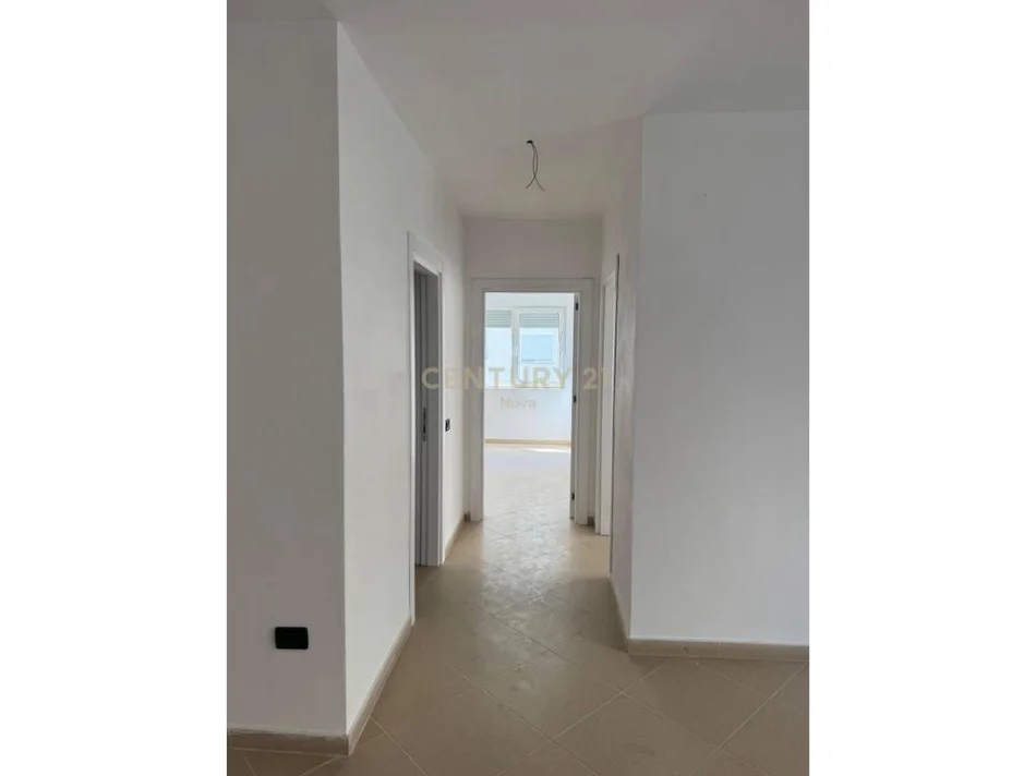 Tirane, shes apartament 2+1 Kati 11, 107 m² 130.000 € (Shengjin Shëngjin)